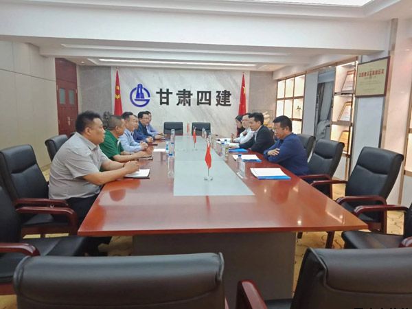 平凉市副市长叶剑芳、平凉泓源公司董事长赵贤君一行赴兰洽谈融资担保合作事宜(图3) 平凉市副市长叶剑芳、平凉泓源公司董事长赵贤君一行赴兰洽谈融资担保合作事宜(图3)