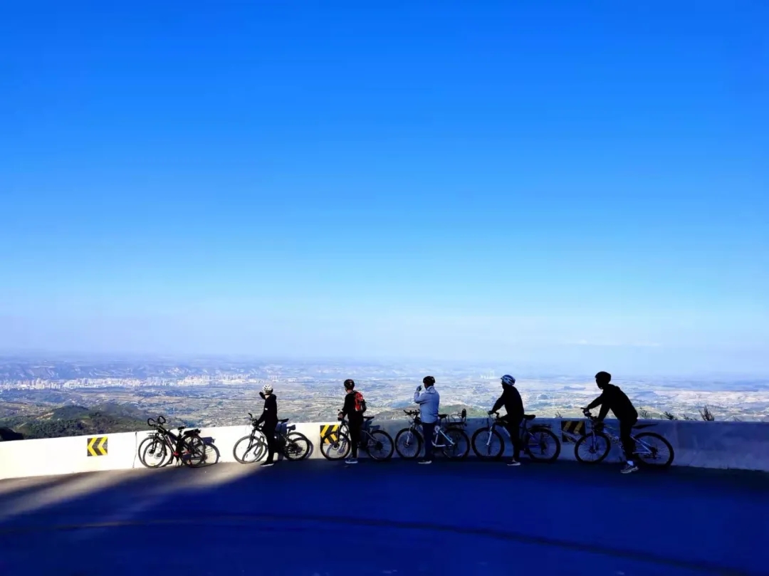 重整行装再出发——安博站官网登录入口召开改革重组动员会议(图13)