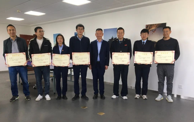 安博站官网登录入口团委举办“庆五一、迎五四”球类联谊比赛(图3)