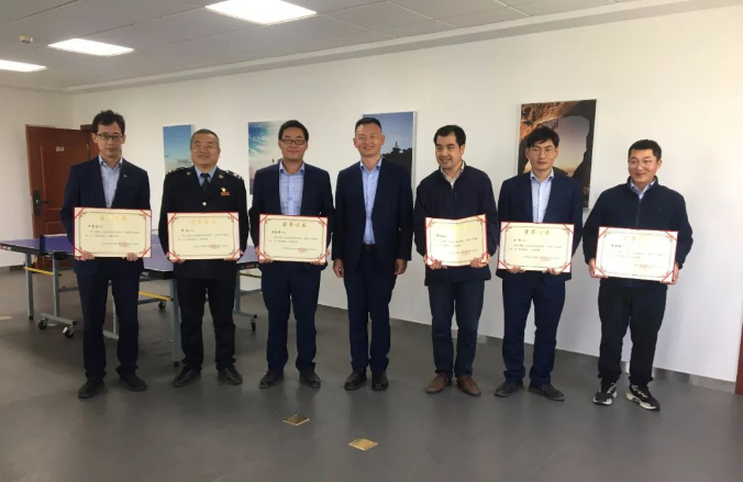 安博站官网登录入口团委举办“庆五一、迎五四”球类联谊比赛(图4)