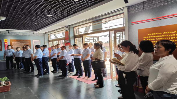 同心庆七一 喜迎二十大——安博站官网登录入口开展红色教育主题党日活动(图2)