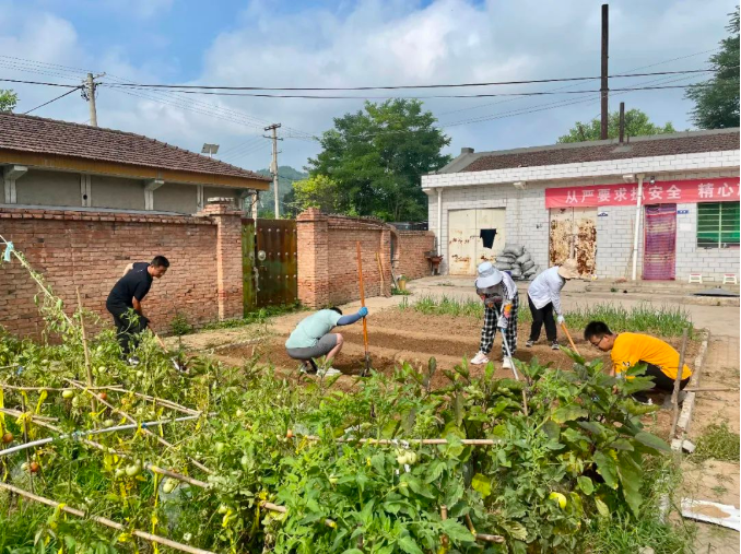 安博站官网登录入口百名员工下一线真磨砺练本领(图4)